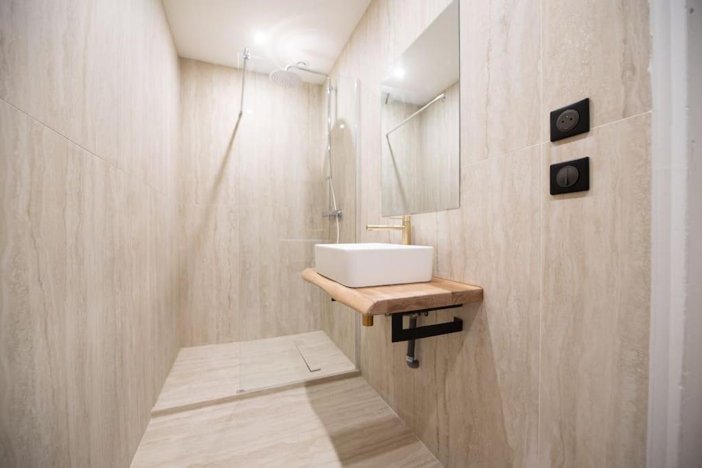 Vignature Reims - Cathedrale Exterior photo